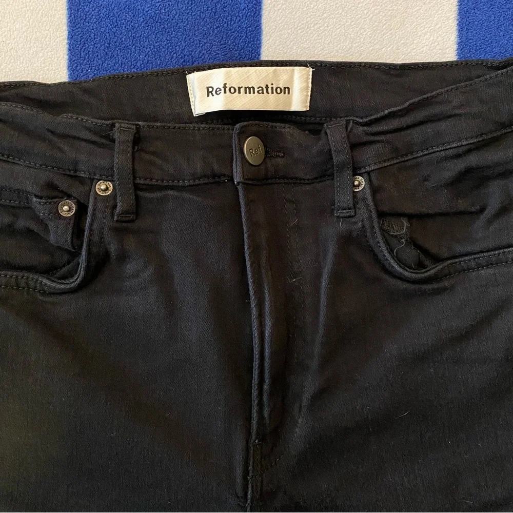 Reformation black high & skinny jeans size 29 - Picture 3 of 3